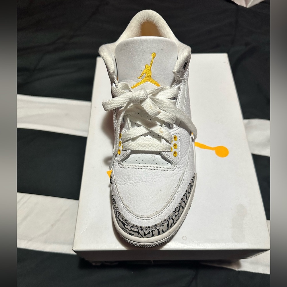 Jordan Retro 3 (white, black, laser orange)